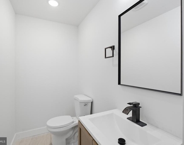 2330 N 16th Street - Photo Thumbnail 6