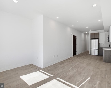 2330 N 16th Street - Photo Thumbnail 3