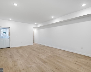 2330 N 16th Street - Photo Thumbnail 5