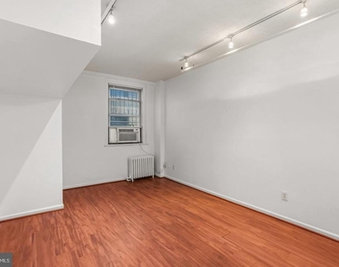 1324 Locust Street - Photo Thumbnail 19