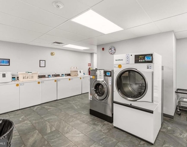1324 Locust Street - Photo Thumbnail 23