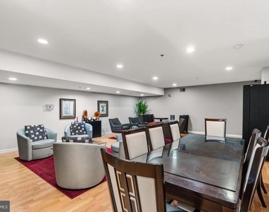 1324 Locust Street - Photo Thumbnail 31