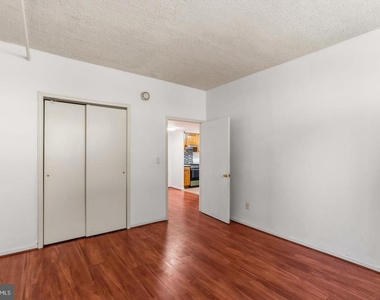 1324 Locust Street - Photo Thumbnail 20