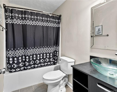 904 Dandridge Drive - Photo Thumbnail 12
