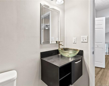 904 Dandridge Drive - Photo Thumbnail 13