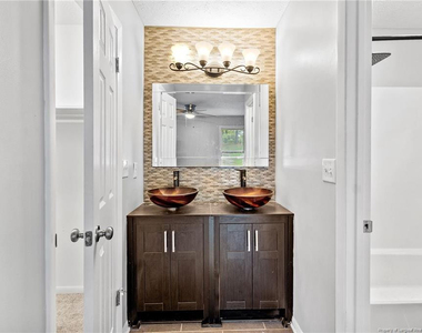 904 Dandridge Drive - Photo Thumbnail 14