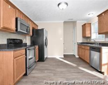 5239 Wallbrook Drive - Photo Thumbnail 6