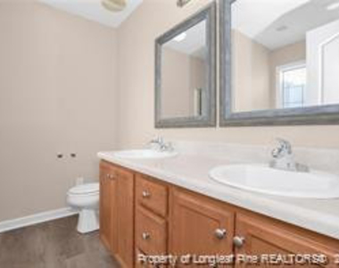 5239 Wallbrook Drive - Photo Thumbnail 12