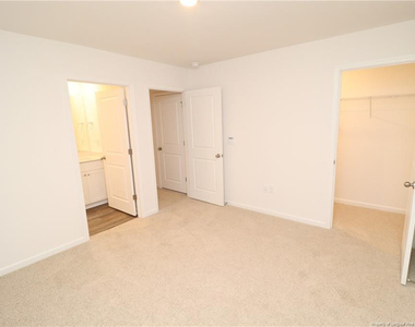 5810 Brambleberry Way - Photo Thumbnail 21