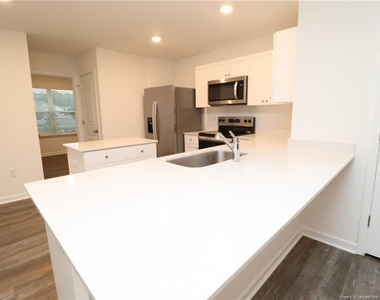 5810 Brambleberry Way - Photo Thumbnail 4