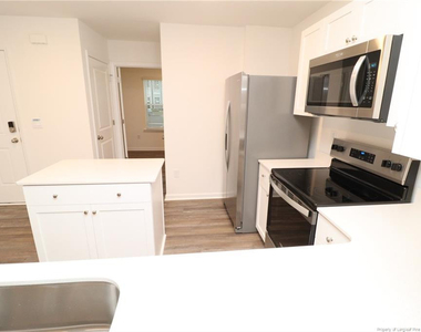 5810 Brambleberry Way - Photo Thumbnail 5