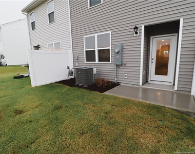 384 Freestall Drive - Photo Thumbnail 33