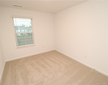 384 Freestall Drive - Photo Thumbnail 28