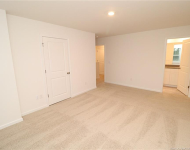 384 Freestall Drive - Photo Thumbnail 22