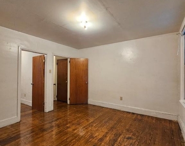 1717 S Bancroft Street - Photo Thumbnail 10