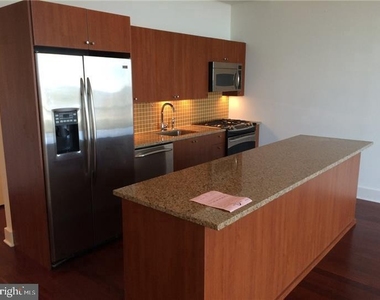 1101 Locust Street - Photo Thumbnail 3