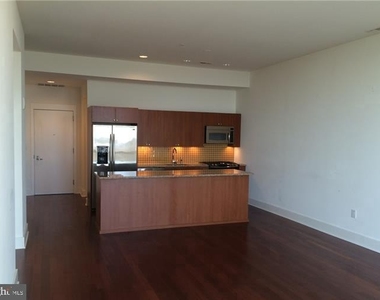 1101 Locust Street - Photo Thumbnail 2