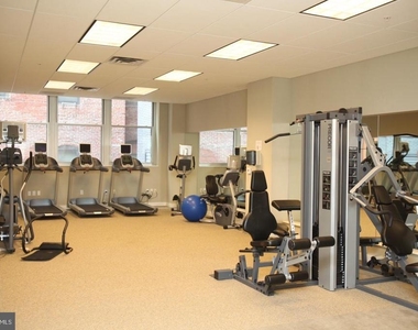 1101 Locust Street - Photo Thumbnail 9