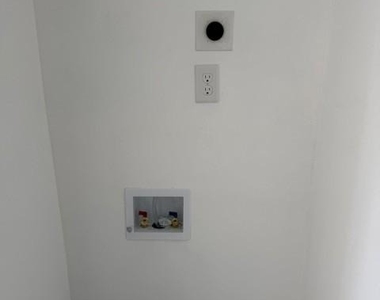 3634 N 19th Street - Photo Thumbnail 3