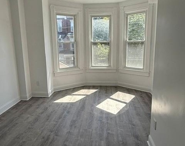 3634 N 19th Street - Photo Thumbnail 4