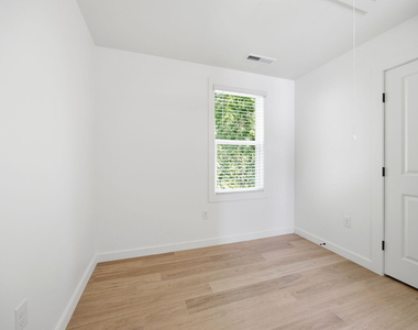 2813 Wilcox Place - Photo Thumbnail 19