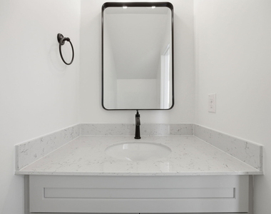 2813 Wilcox Place - Photo Thumbnail 18