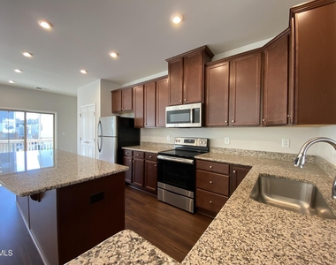 2019 Whitesmith Drive - Photo Thumbnail 6