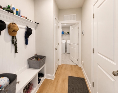 118 Faxton Way - Photo Thumbnail 9