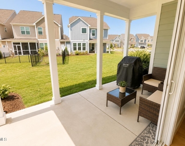 118 Faxton Way - Photo Thumbnail 3