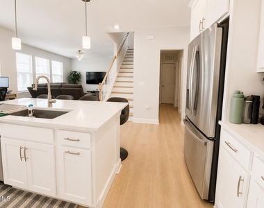 118 Faxton Way - Photo Thumbnail 1