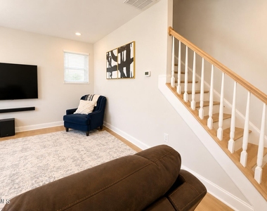 118 Faxton Way - Photo Thumbnail 35