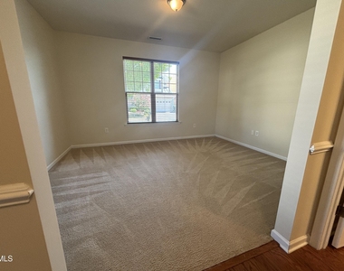 1429 Kirkwood Hill Way - Photo Thumbnail 16