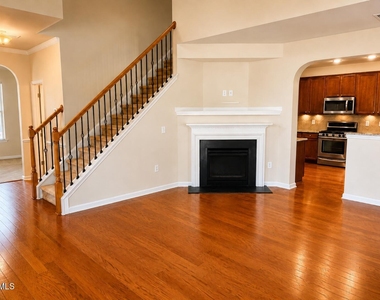 1429 Kirkwood Hill Way - Photo Thumbnail 1