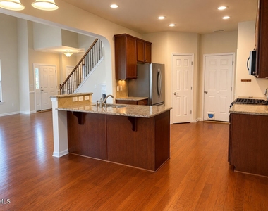 1429 Kirkwood Hill Way - Photo Thumbnail 3