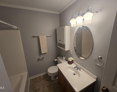 2214 Daley - Photo Thumbnail 8