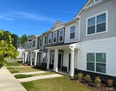913 Robbie Jackson Lane - Photo Thumbnail 1