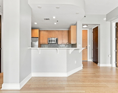 618 N Boylan Avenue - Photo Thumbnail 4