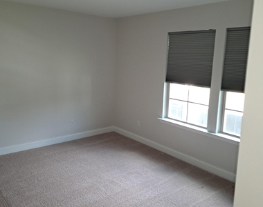 435 Hawksbill Drive - Photo Thumbnail 21