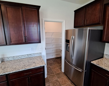435 Hawksbill Drive - Photo Thumbnail 4