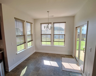 435 Hawksbill Drive - Photo Thumbnail 6