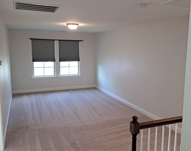 435 Hawksbill Drive - Photo Thumbnail 17