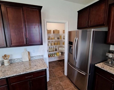 435 Hawksbill Drive - Photo Thumbnail 5