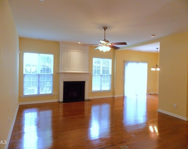 8714 Wild Magnolia Drive - Photo Thumbnail 2