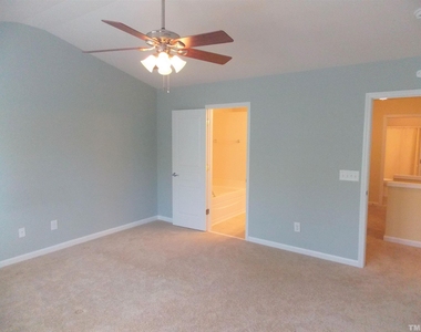 8714 Wild Magnolia Drive - Photo Thumbnail 11
