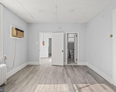 301 Cedar Street - Photo Thumbnail 11