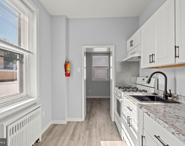 301 Cedar Street - Photo Thumbnail 8