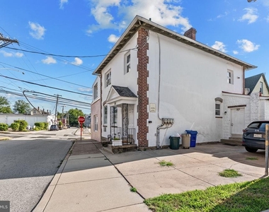 301 Cedar Street - Photo Thumbnail 1