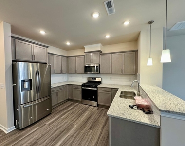 241 Ribbon Rail Street - Photo Thumbnail 9