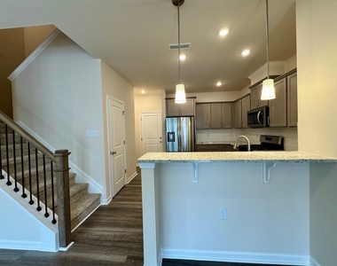 241 Ribbon Rail Street - Photo Thumbnail 6