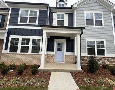 241 Ribbon Rail Street - Photo Thumbnail 3